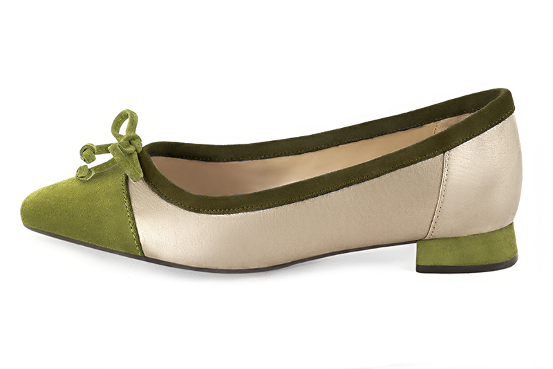Pistachio green and gold women's ballet pumps, with low heels. Square toe. Flat flare heels. Profile view - Florence KOOIJMAN
